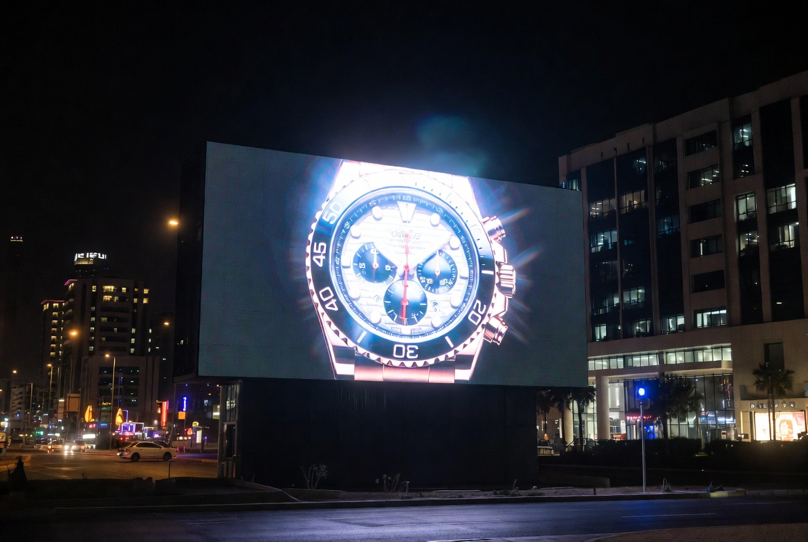 Large-format hoardings advertising in Dubai
